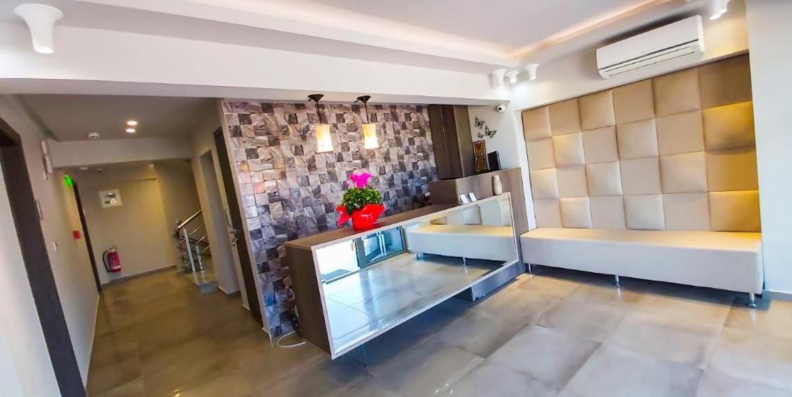 Riviera Olympus Gods Hotel Paralia Katerinis Ngoại thất bức ảnh